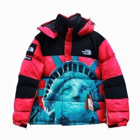 DOUDOUNE THE NORTH FACE X SUPREME - COLLABORATION STREETWEAR LÉGENDAIRE